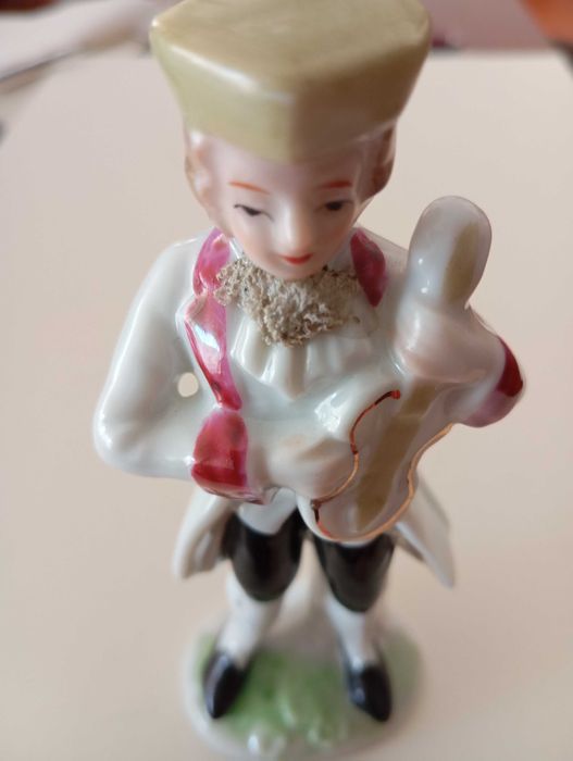 Figura antiga em porcelana de um Violinista made in Japan
