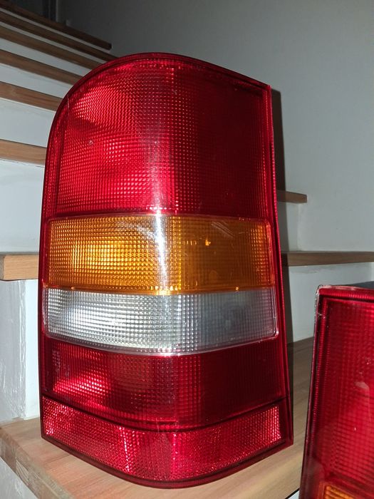 Lampy tylne merdedes vito
