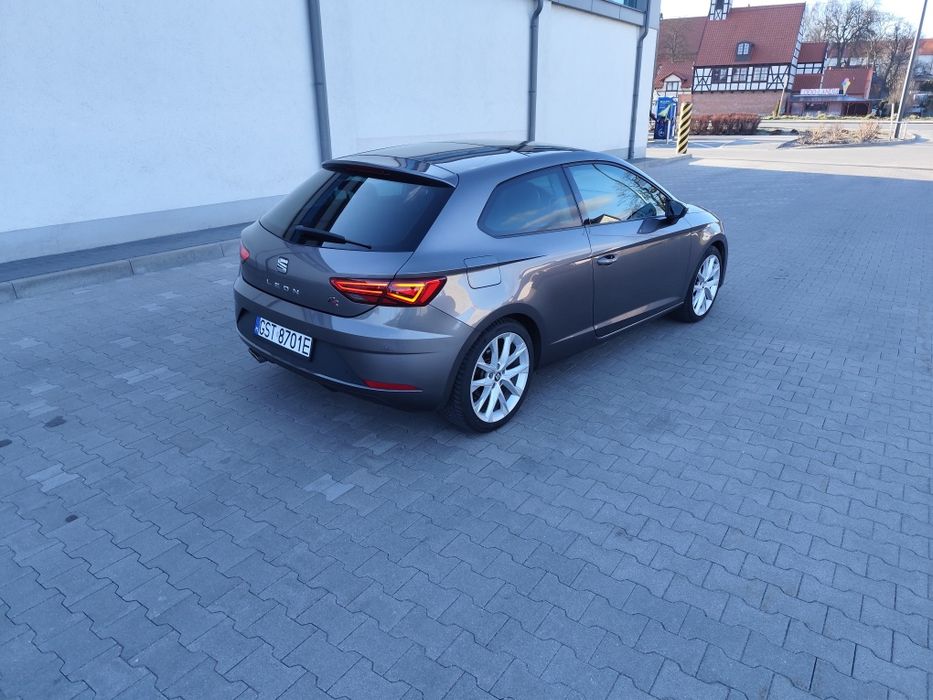 Leon 184 km full LED automat