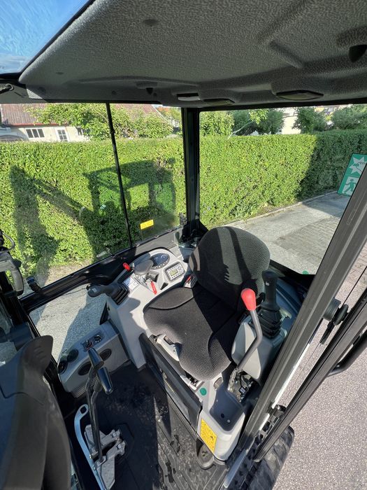 Wynajem Minikoparki BOBCAT E19 z Chwytakiem  Busko Zdrój 1.9T