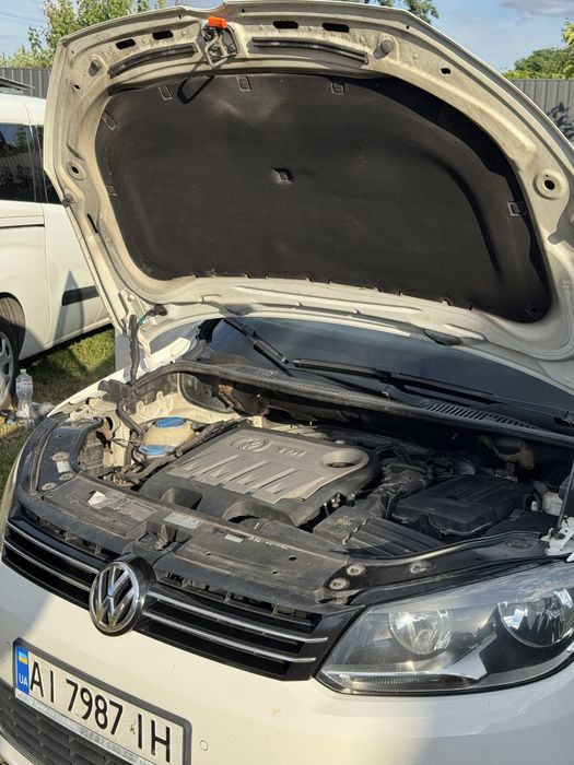 Volkswagen Touran 2012