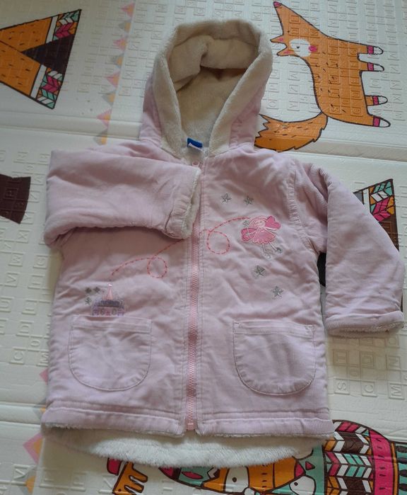 Zestaw 13 sztuk ubranek w rozmiarze 80 dla dziewczynki