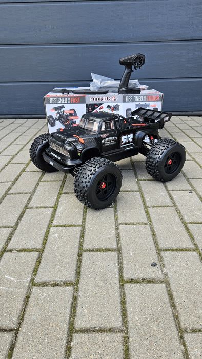 Model RC Arrma Notorius 1:8 6S #Kraton #Traxxas #Trx4 #Wltoys #infraction #mojave