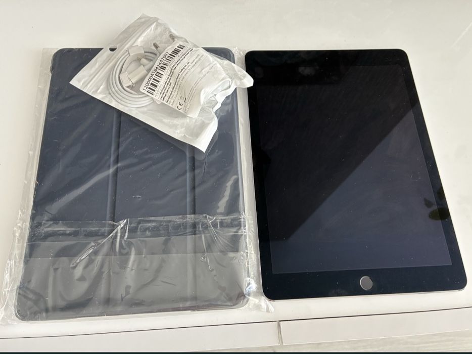 Ipad Pro 9.7 на 256 Gb акум 100%