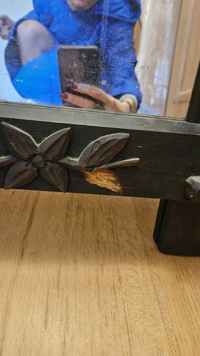Lustro vintage w pięknej drewnianej ramie