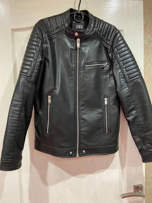 ZARA Куртка чоловіча S-M