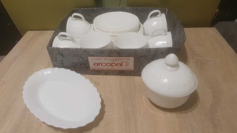 Serwis Kawowy ARCOPAL France – Fason Trianon – 14 el. Lata 90te.