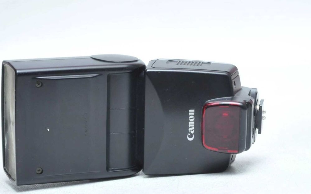 Canon 50D  c/ Canon EF 35 mm f/2 +Flash Canon