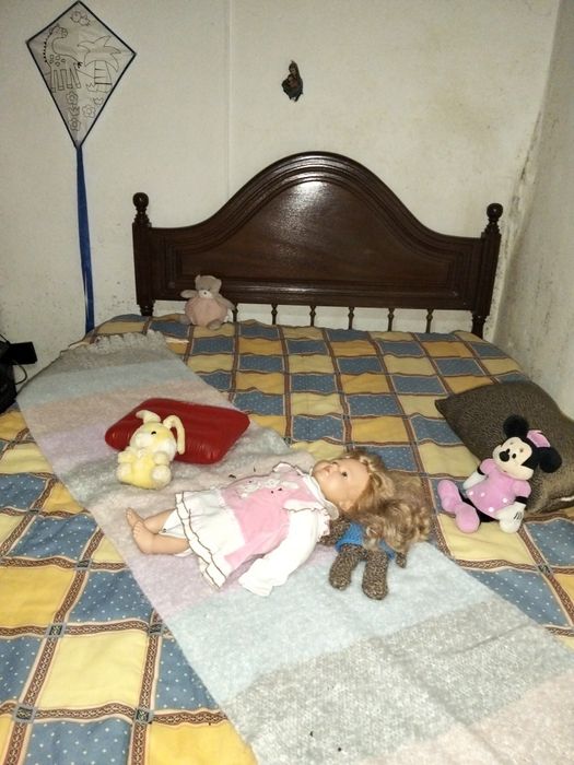 Cama de casal  madeira