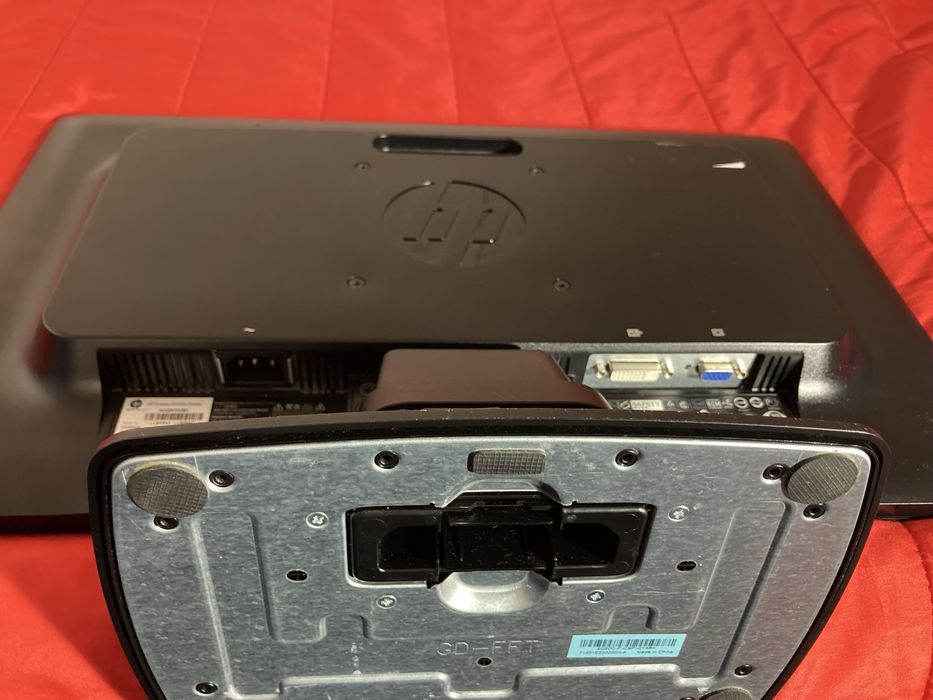 Monitor hp preto em bom estado,so faço entregas em mão!