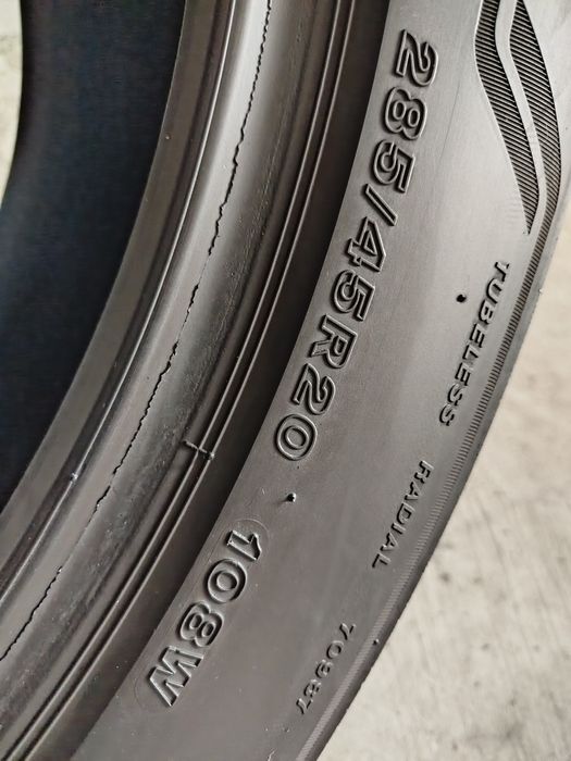 Резина r20 285 45 Bridgestone 24 года e-tron