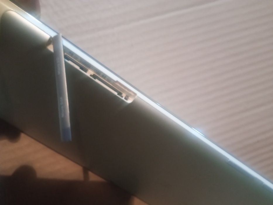 Продам планшети    .