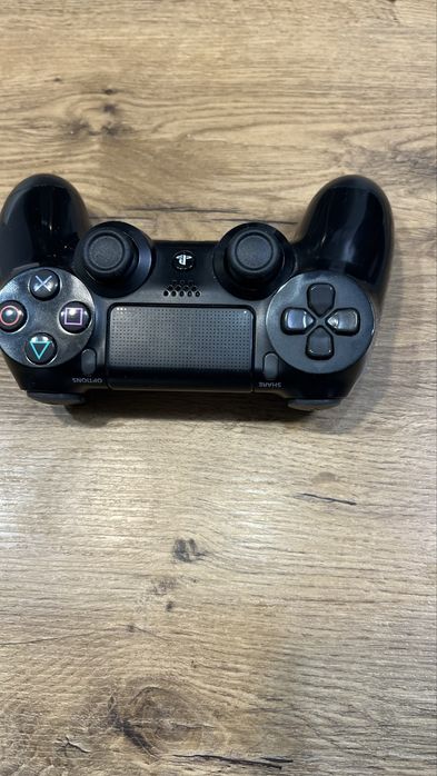 >>Pad ps4 Sony w pelni sprawny