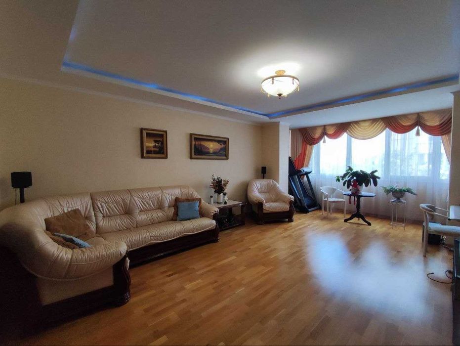 БЕЗ КОМІСІЇ! Продаж 3-к квартири 105,1м² від ВЛАСНИКА біля метро Харківська (вул. Братства Тарасівців, 12/37)