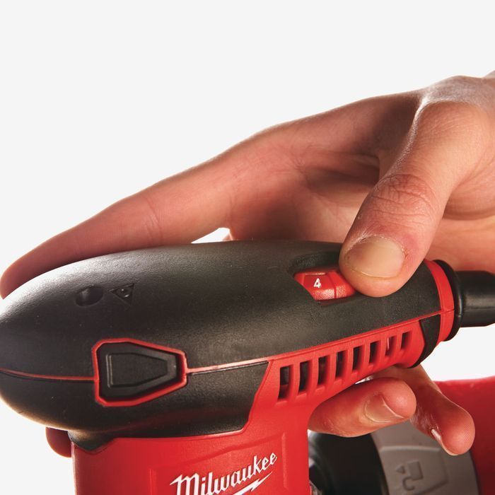 Шліфмашина ексцентрикова Milwaukee ROS 125 E
