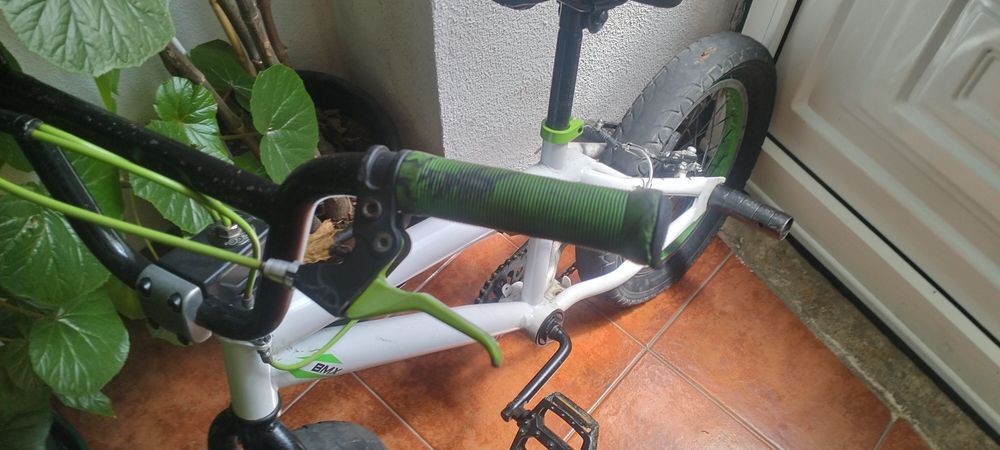 Vende-se bicicleta BMX