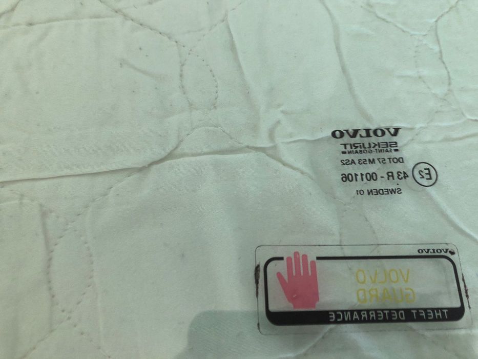 Стекло двери передней правой Volvo XC70, V70, S60 (2000-2007) Оригинал