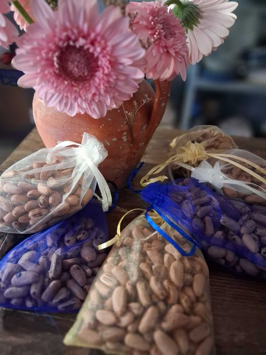 Lembranças de Casamento / Batizado – Saquinhos com Pinhões