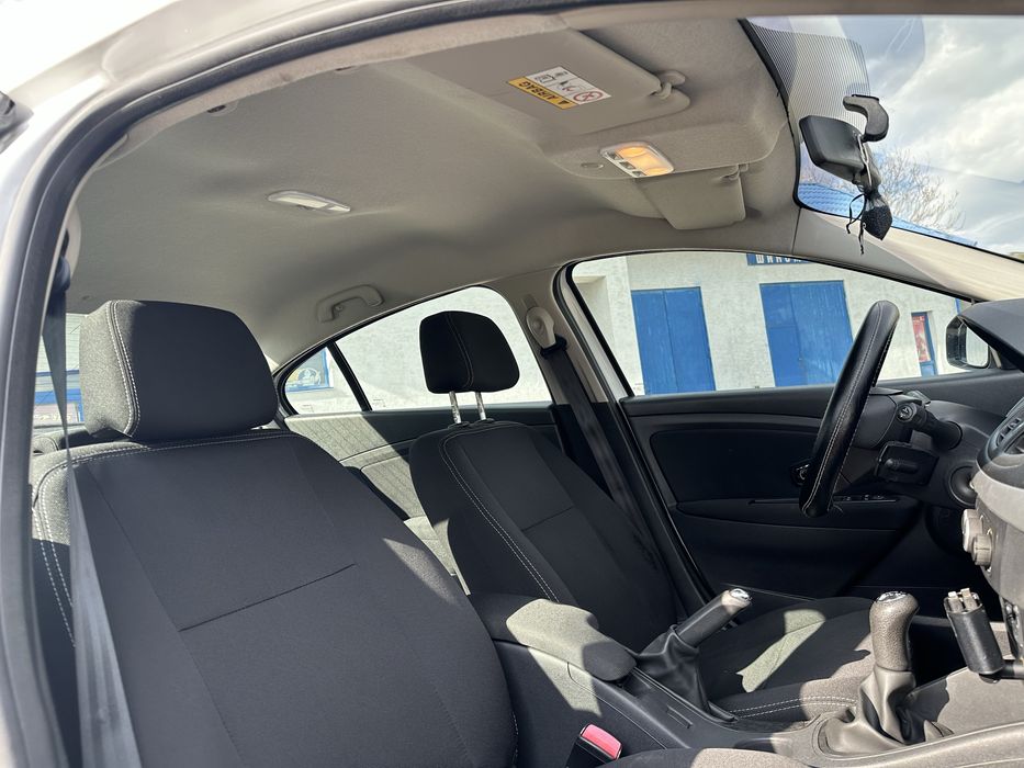 Рено флюенс 2016 рік газ/бензин