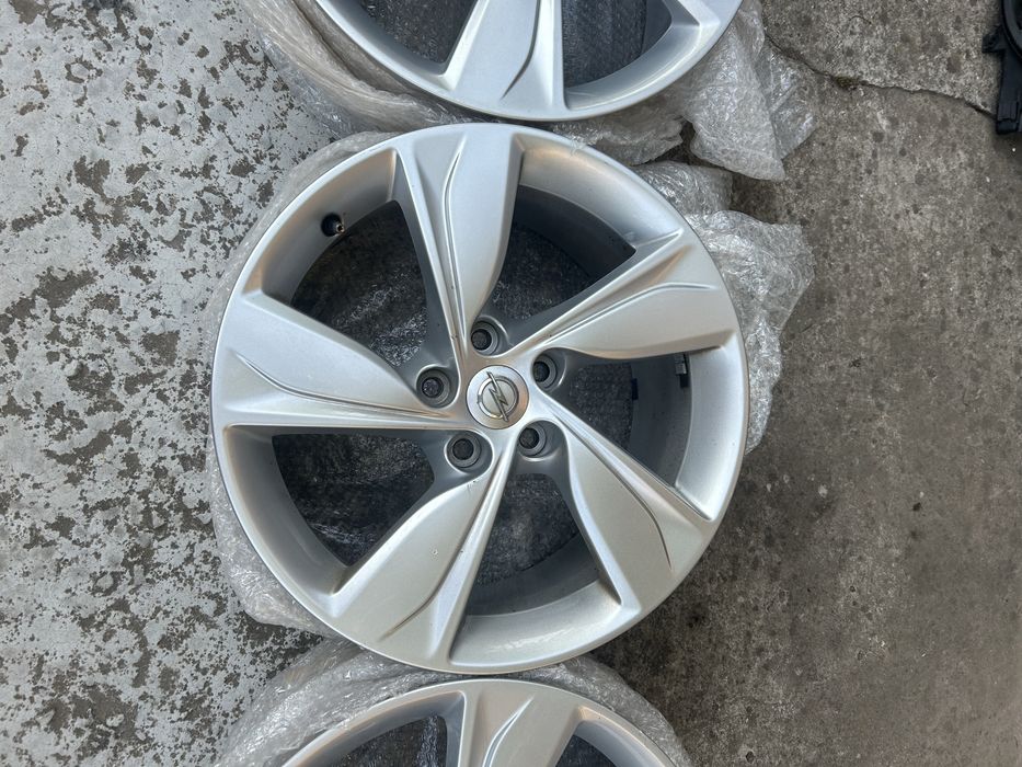 Диск на Opel insignia b 5x115r18