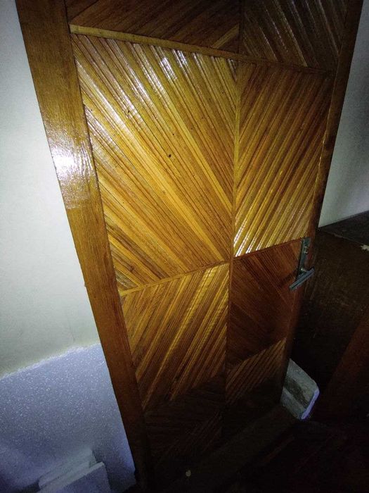 Двери  двойнi дерев'янi вхiднi