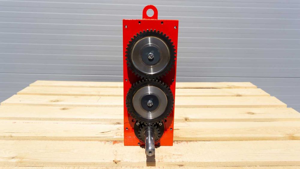 MECHANIZM tnący == REBAK walcowy do gałęzi R-100=== REMET
