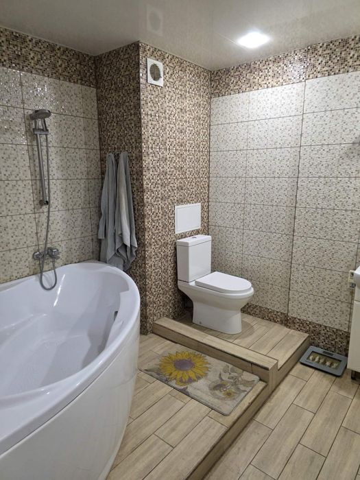 Продам 5ти ком квартиру л/б 5мкр «е відновлення»