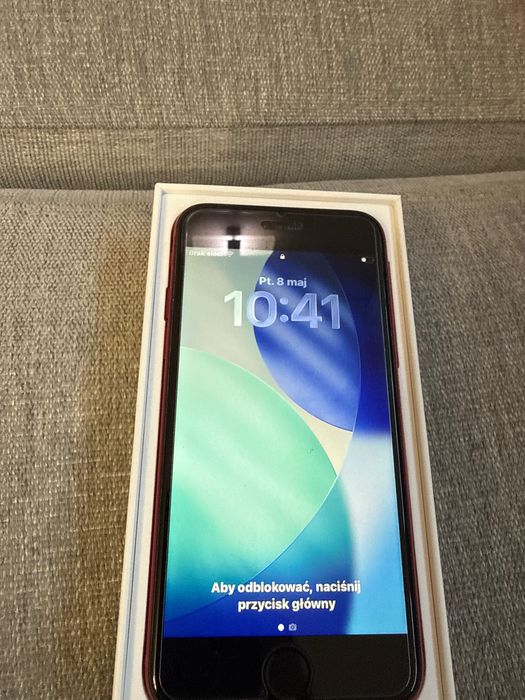 iPhone SE 128 GB stan bardzo dobry bateria 77%