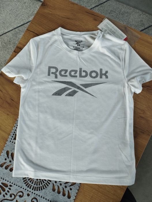 T-shirt bluzka Reebok z krótkim rękawem