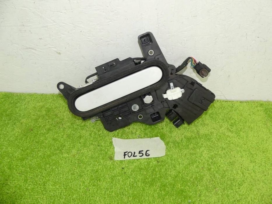 zamek drzwi przód prawy honda e nówy