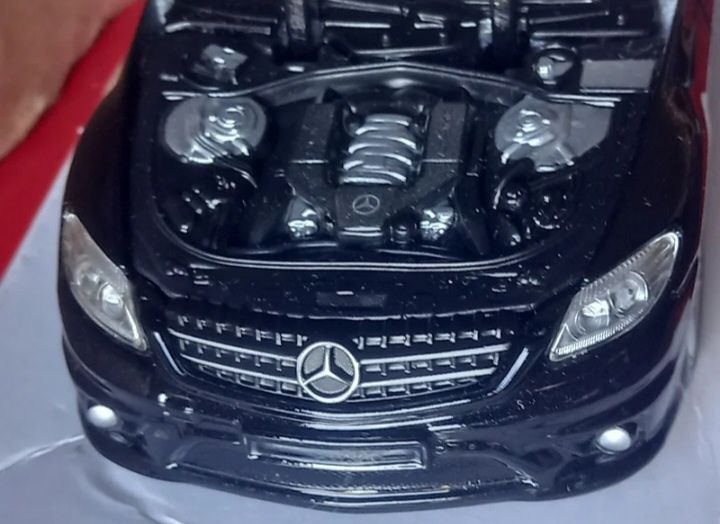 Maisto escala 1/24 Mercedes-Benz GL63 amg