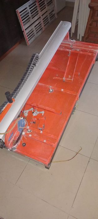 Przecinarka Norton Clipper 232 L długość cìęcia 120 cm, stół do cięcia