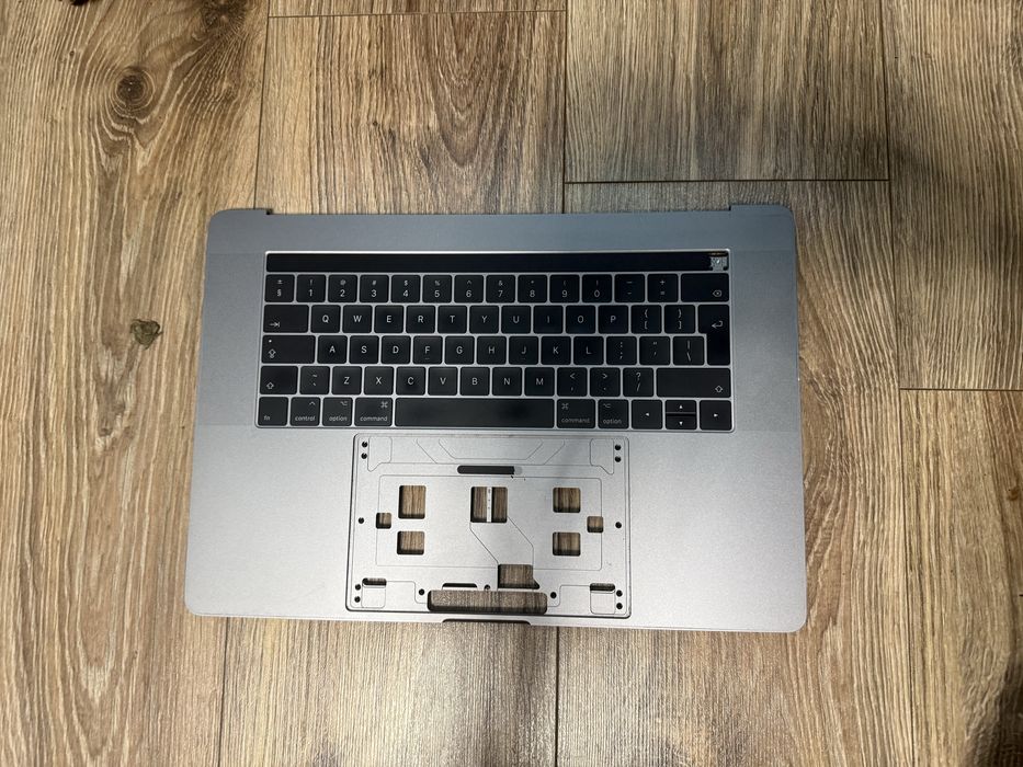 Topcase macbook pro a1706