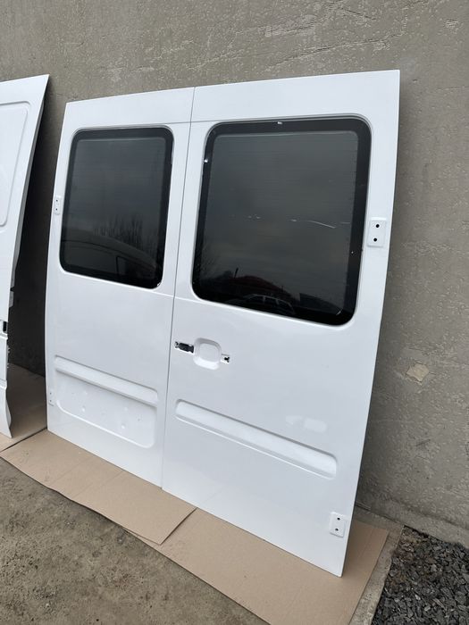Низькі двері в ідеальному стані Mersedes Sprinter / LT