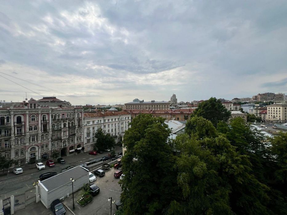 Знижка 40% на вечір Центр метро Хрещатик  Люкс Подобово Лютеранська 7