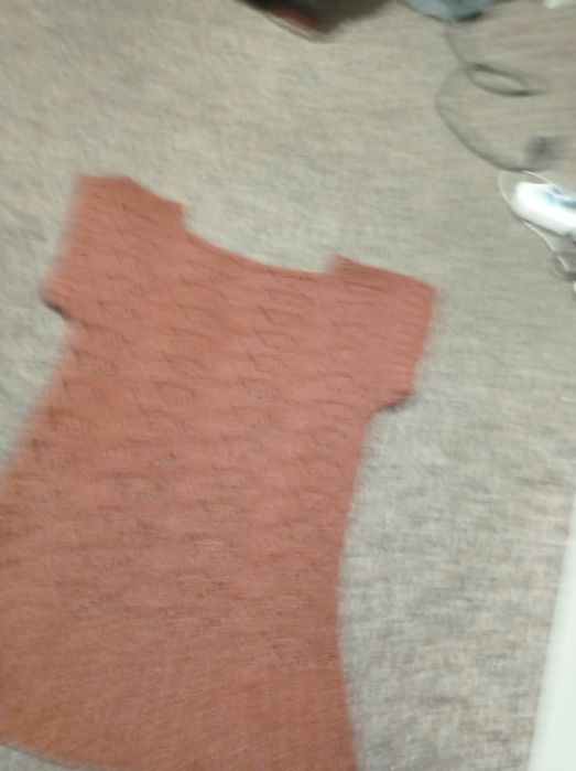 Sweterek damski modny kolor s/m