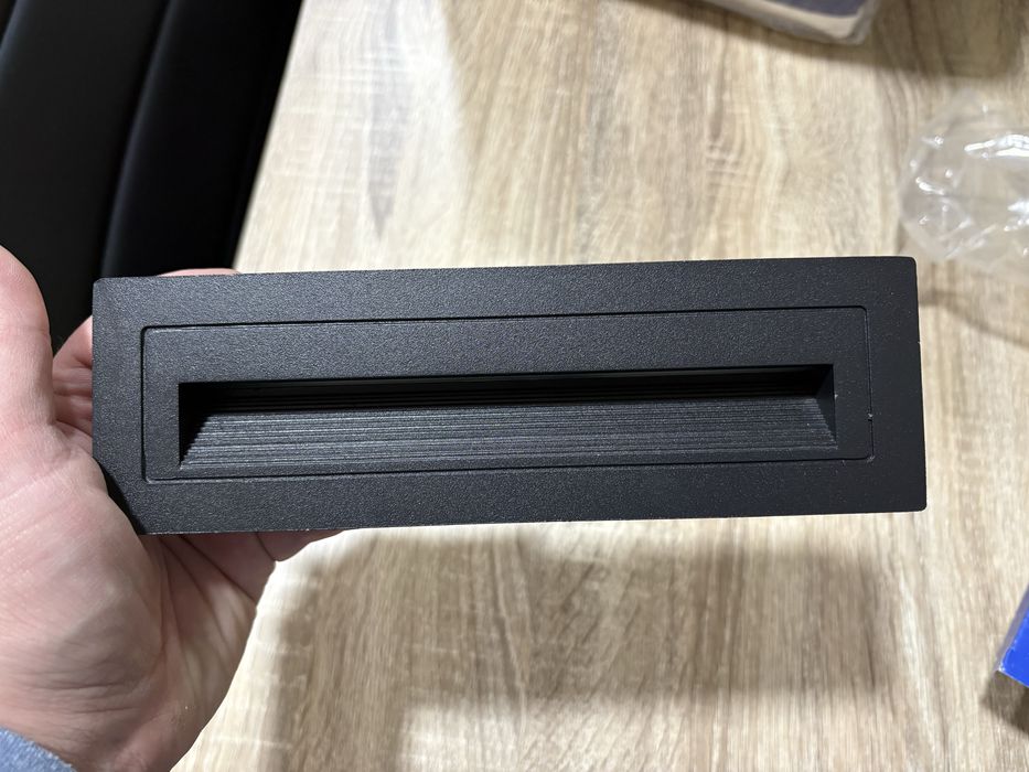 Vendo armaduras led para muros exterior Optonica