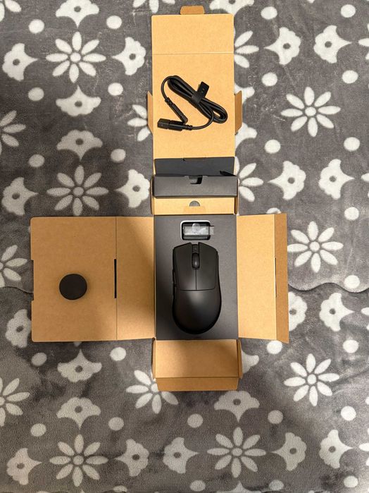 Razer DeathAdder V3 HyperSpeed (Novo / 6 Dias Uso) + Fatura Globaldata