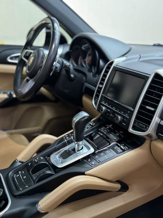 Porshe Cayen 2017 год