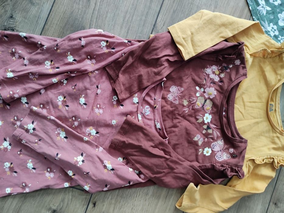 3 bluzki z C&A na 104