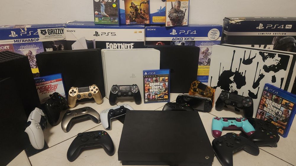 Playstation 4 slim 1 tb 500 gb 2 геймпади від магазину ідеальний стан