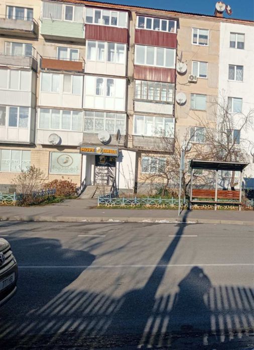 Продам комерція (є можливість переведення в житлову квартиру)