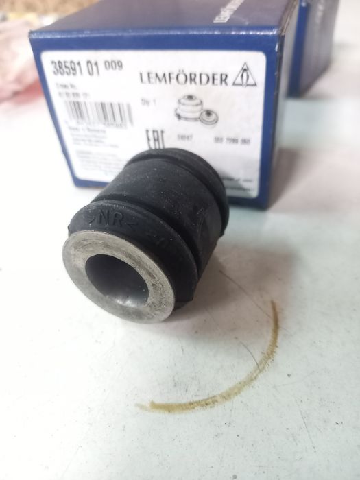 Задни саленблокі Reno daster 4x4