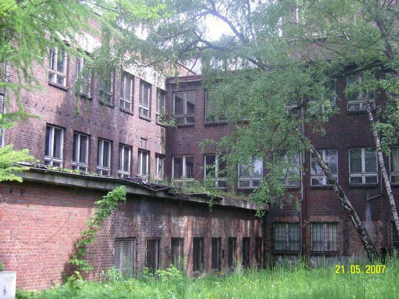 Na sprzedaż BUDYNEK ADMINISTRACYJNY po kopalni. 4620m2 i działka.