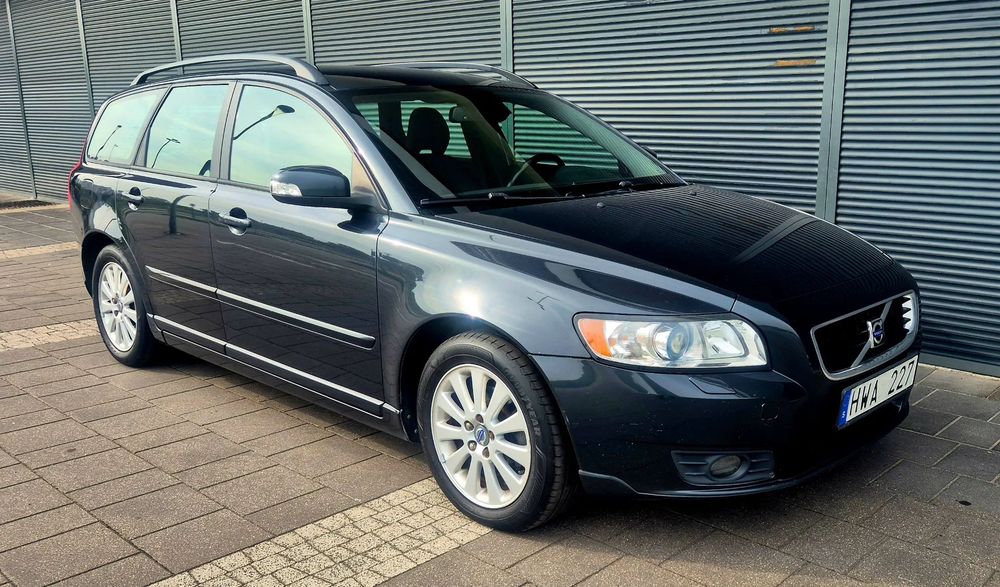 Volvo V50