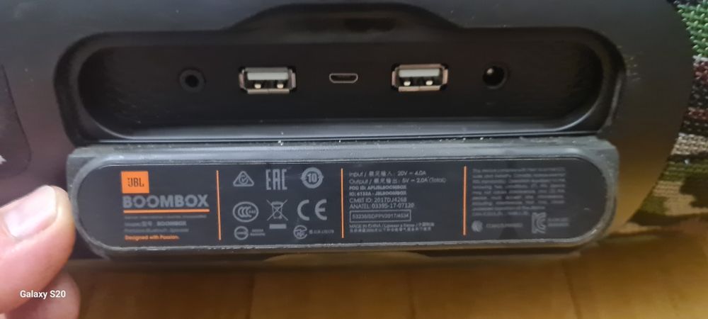 Jbl boombox oryginalny w super stanie i nową baterią