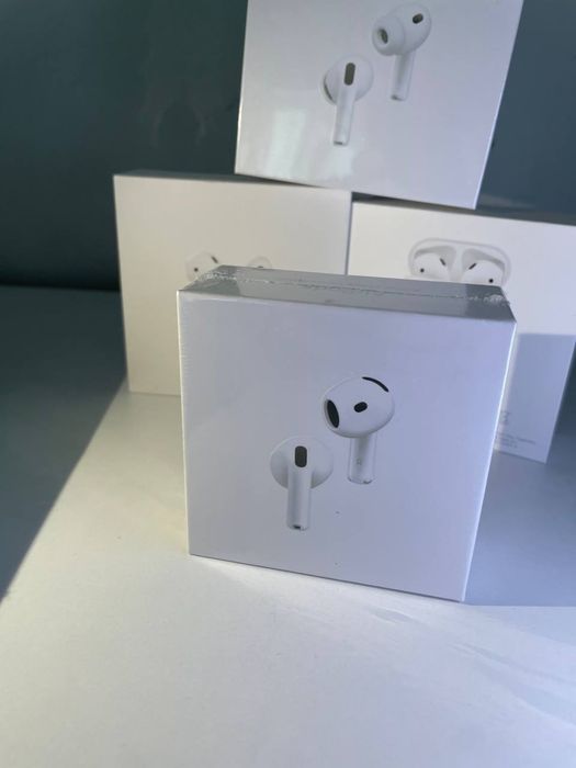 Навушники Airpods 4