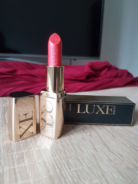 Szminka Luxe Silky Apricot Avon nowa szybka wysyłka