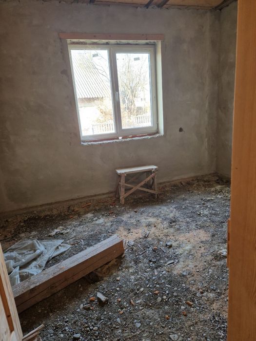 Продаж будинку в р-ні Роща ( верх)