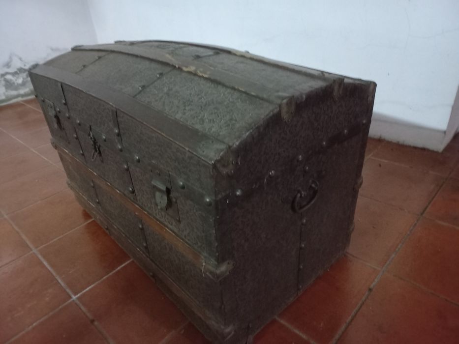 Arca / baú centenário